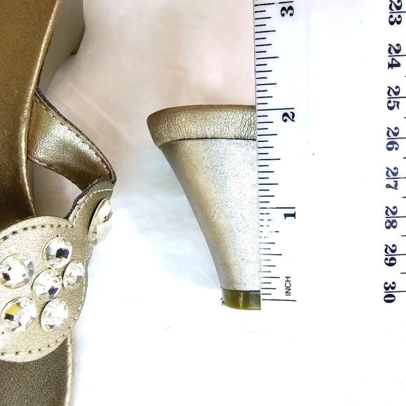 Montego Bay Club Ladies Diva comfy Bling Gems Wedge 2" heel Mule Sandals Size 8 - Picture 3 of 7